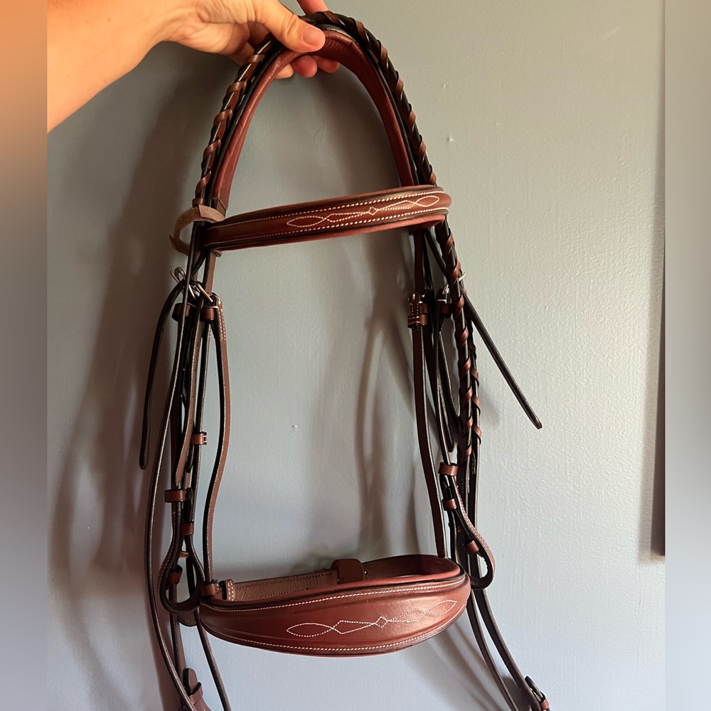 HDR Australian Nut wide tapered show bridle HORSE